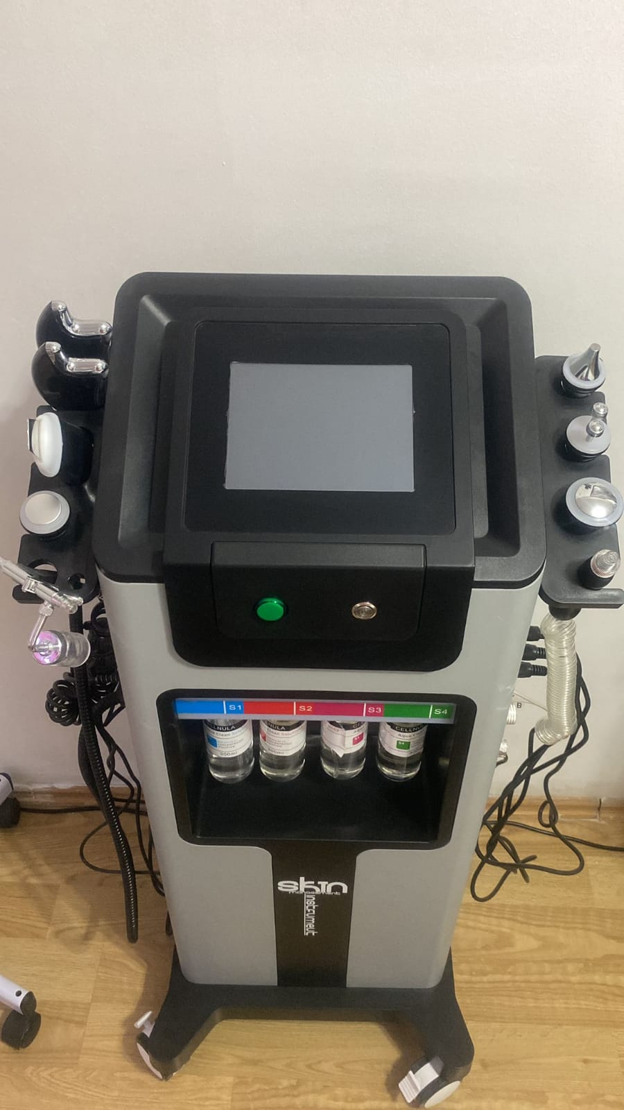 HydraFacial Cilt Bakım Cihazı
